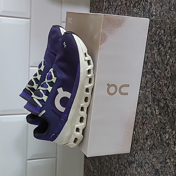 On Running Other - On Cloud Monster mens shoes